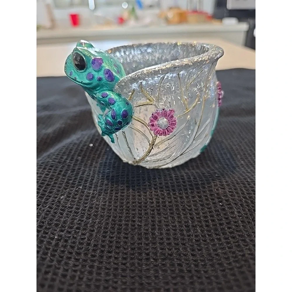 Resin Handmade Frog Flower Pot Decoration Gift‎ Plants. 681
